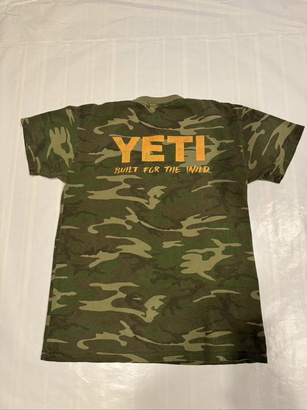 YETI Men's Medium Green Camouflage Cotton T-Shirt